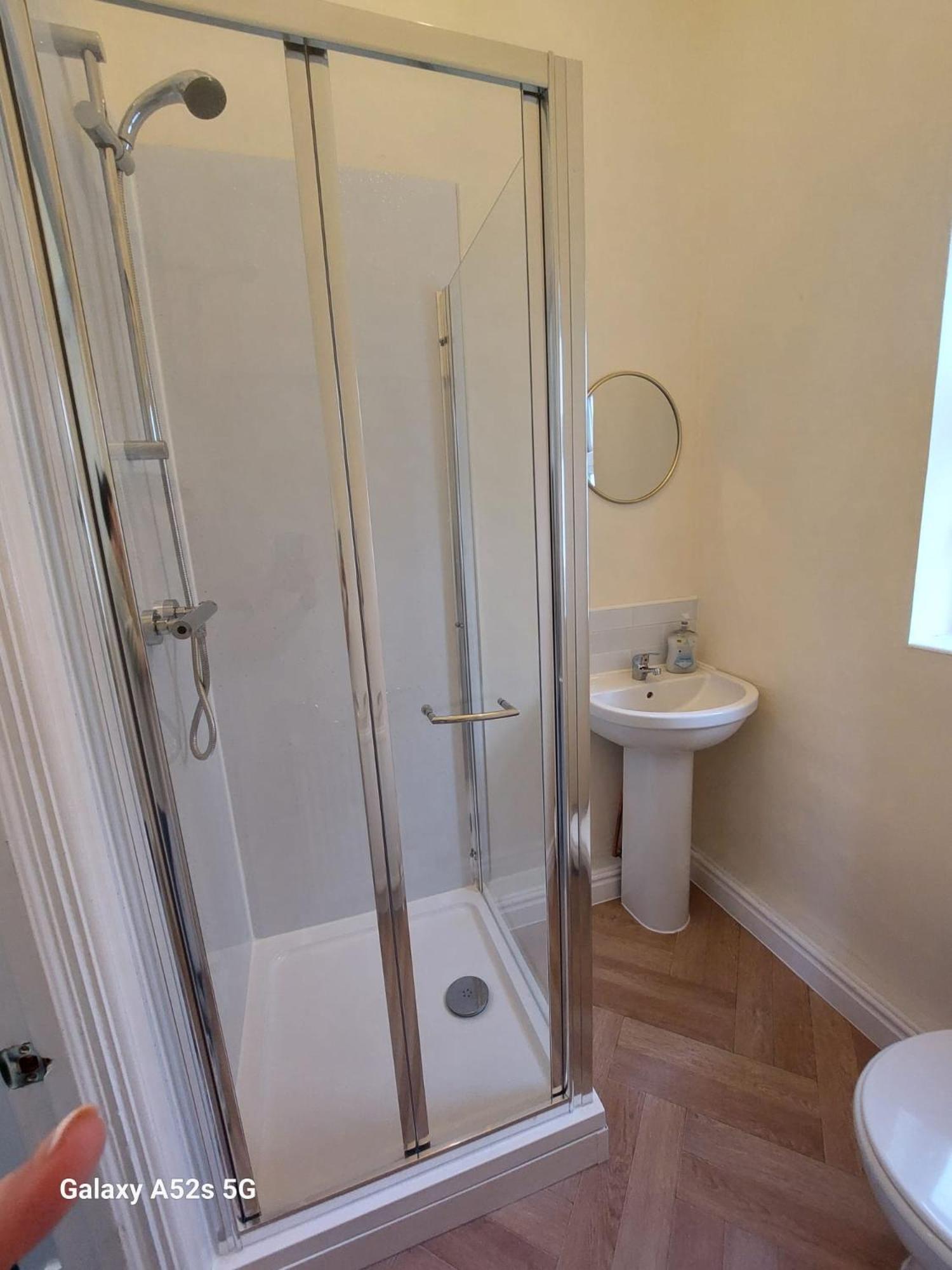 Self Check In Rooms Central Wakefield Εξωτερικό φωτογραφία